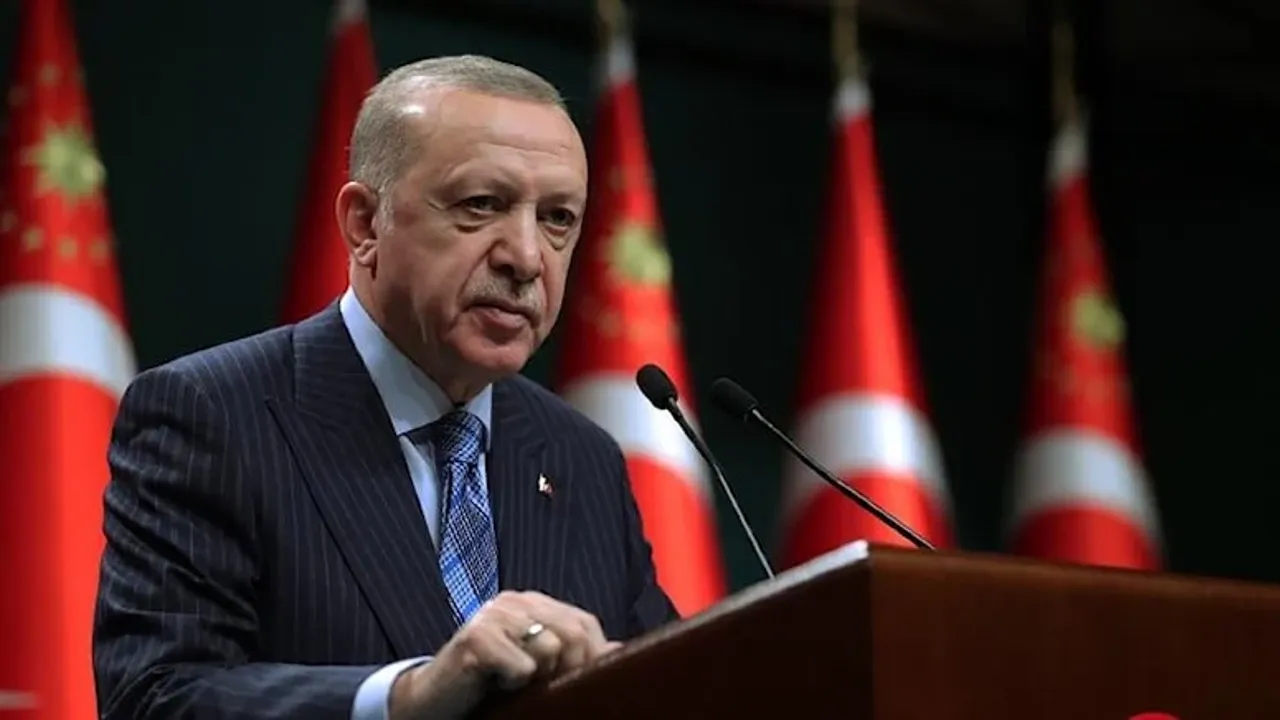 Cumhurbaşkanı Erdoğan açıkladı! Okullar 1 gün tatil edildi