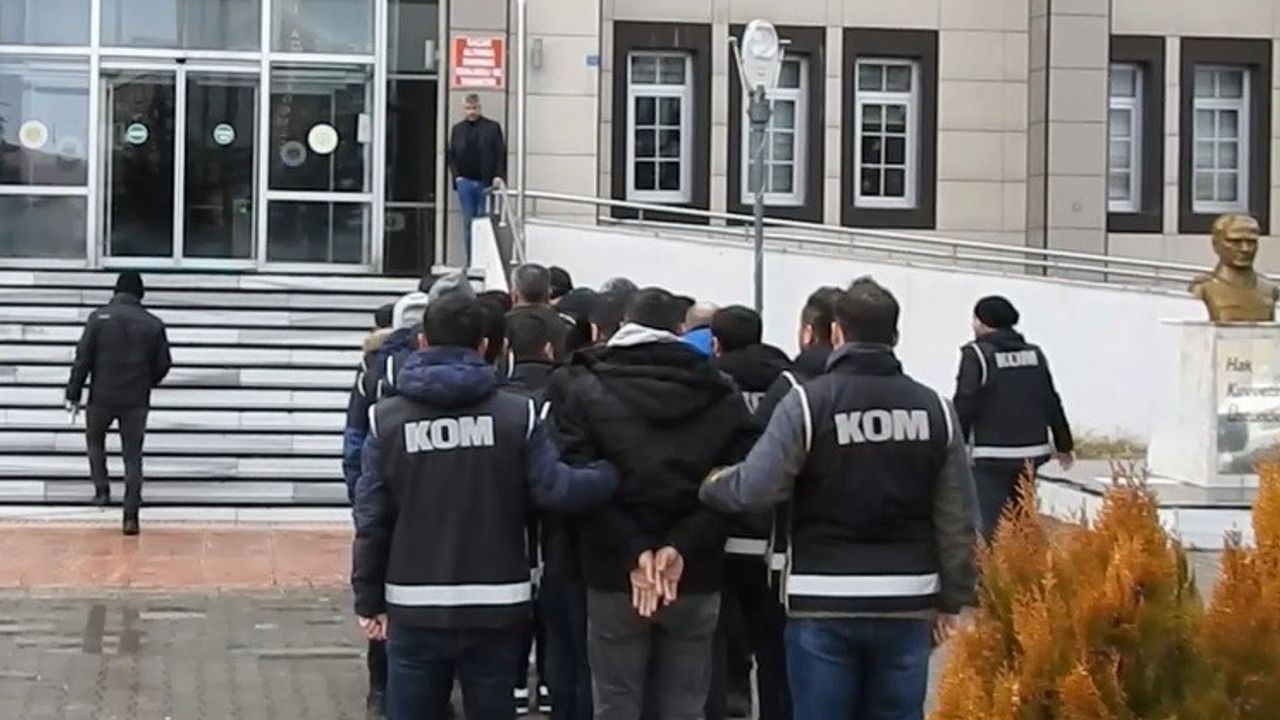 Bitlis’te Milli Eğitim Bakanlığına ait 46 ton kömür çalındı