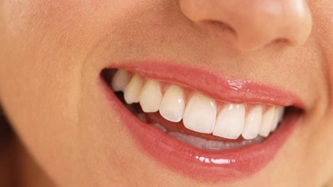 Diş taşı temizliği zararlı mıdır?