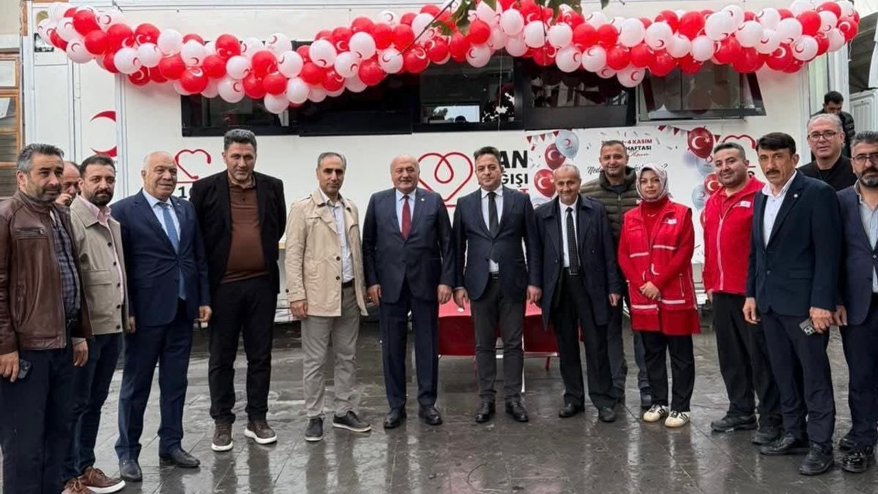 Erzincan'da AK Parti’den Kızılay’a can desteği