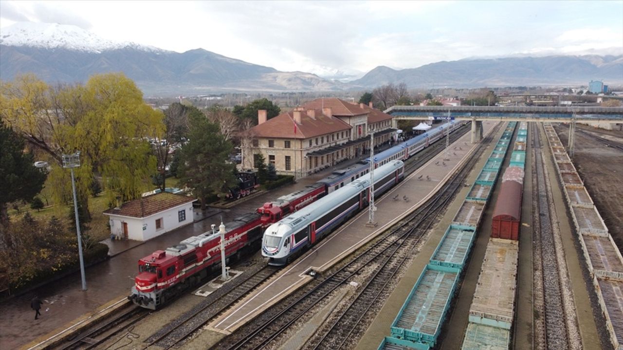 Turistik Doğu Ekspresinin mola yerleri ve bilet fiyatları belli oldu