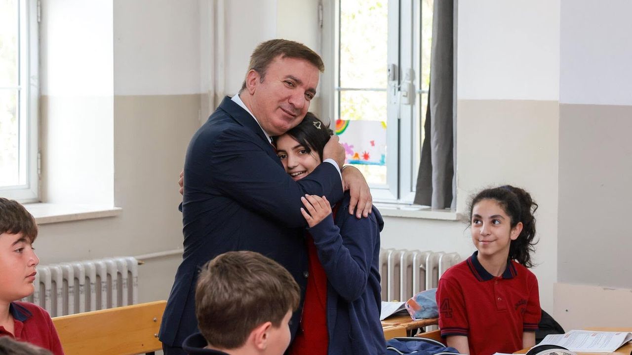 Vali Aydoğdu Bu Kez Bir Öğrencinin Misafiri Oldu