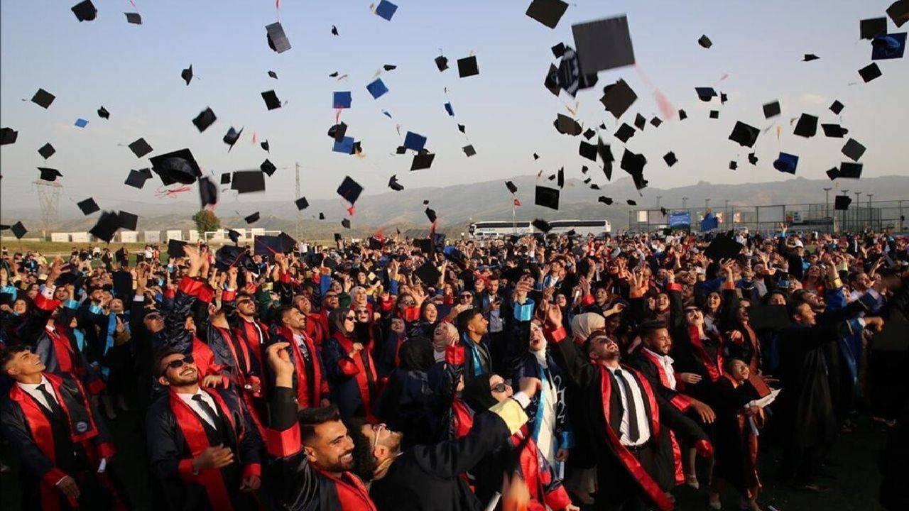 Mezuniyet Sonrası İstihdamı En Zor 7 Üniversite Bö