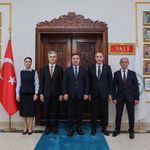 Rektör Kuyrukluyıldız ve Ekibi Vali Aydoğdu ile Bir Araya Geldi