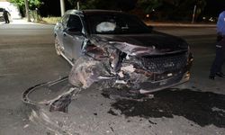Ak Parti İl Başkanı ve Eşi Trafik Kazasında Yaralandı      