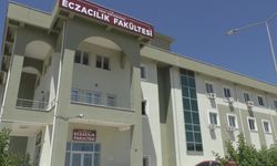 Eczacılık Fakultesi İlk Öğrencilerine Hazırlanıyor