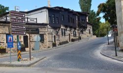 4 bin yıllık Harput Mahallesi, sıcak havalarda en sessiz günlerini geçiriyor