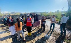 İran sınırında sel felaketi: Acil yardım çalışmaları devam ediyor