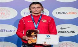 Erzincan’ lı Güreşçimiz dünya üçüncüsü: 73 kg’da Elmira Yasin