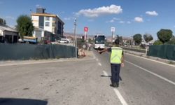 Erzincan'da sivil kıyafetli ekipler yolcu gibi toplu taşımada seyahatte