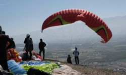 Erzincan’da yamaç paraşütü heyecanı devam ediyor