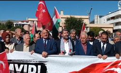Erzincan Dörtyol Meydanı’nda Filistin’e destek için bir araya gelindi
