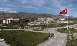 Erzincan Binali Yıldırım Üniversitesi, dünya standartlarında akademik başarısını kanıtlıyor