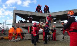 Erzincan'da deprem tatbikatı gerçeğini aratmadı