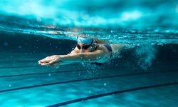 Sağlık için en faydalı spor: Yüzme!