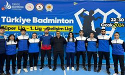 Erzincan 2 kulübüyle badminton ’da başarısını süper lige taşıdı