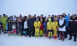 Erzincan’daki  kayak yarışları nefes kesti!