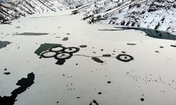 Erzincan'daki Göyne Sulama Barajı buz altında kaldı