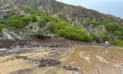 Erzincan – Tunceli karayolunda sel meydana geldi