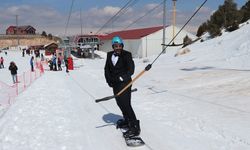Erzincan’da kayak sezonuna şaşırtan uğurlama!