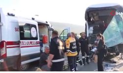 Afyonkarahisar’da feci kaza:Yolcu otobüsü kamyonetle çarptı