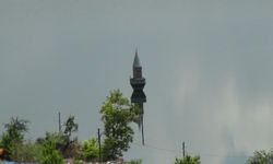 Sular altında kalan köyden geriye sadece minare kaldı