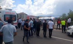Erzincan yolunda kaza! Takla atan araç kadın ve çocuğa çarptı