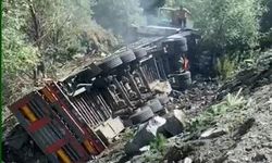 Erzincan Kızıldağ'da kaza! Şoför yanmaktan son anda kurtuldu