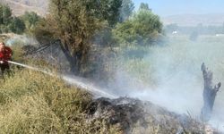 Erzincan’da örtü yangını paniğe sebep oldu