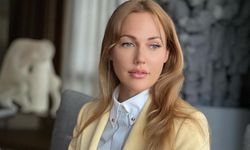 Meryem Uzerli “Harika Çılgınlar” dizisiyle imza aşamasında