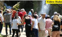 Yerli ve yabancı turistler Girlevik Şelalesine akın etti