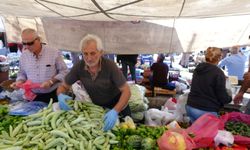 Erzincan'da köylü pazarında fiyatlar uçuşa geçti