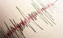 4.4 şiddetinde deprem çevre illerden hissedildi