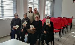 Erzincan'da 7-A Sınıfı velileriyle kitap okuma ve değerlendirme