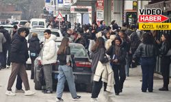 Erzincan'daki deprem anı ve sonrası kameralara yansıdı...