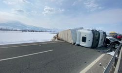 Erzincan’da trafik kazasında mucize kurtuluş