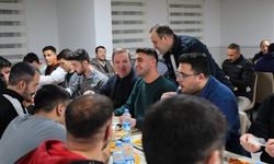 Erzincan'da Ramazan'ın ilk sahuru gençlerle...