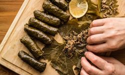 Cimin Asma Yaprağından Zeytinyağlı Sarma Nasıl Yapılır?