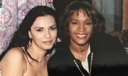 Whitney Houston'la Fotoğrafı Olay Olan Yeşim Salkım Yorumlara Kayıtsız Kalmadı!