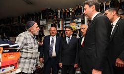 Bakan Bayraktar'dan Buğday Meydanı'na destek ziyareti