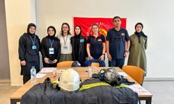 İtfaiye ekipleri öğrencilerle buluştu