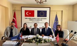 Erzincan'da sözleşmeler art arda imzalanıyor...