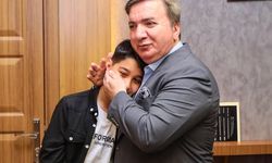 Vali Aydoğdu’dan Türkiye ikincisi öğrenciye tebrik