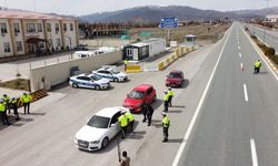 Bayramın 1. gününde trafik bilançosu: Kazalarda ölen-yaralanan ve ceza alanlar var