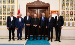 CHP Milletvekili tüm Erzincan protokolünü ile görüştü
