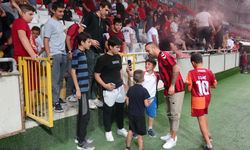 Erzincanspor’un yeni yıldızı taraftarlarla 13 Şubat Stadı’nda buluştu
