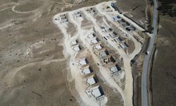 Erzincan'ın ilçesinde AFAD-TOKİ evleri 28 ailenin hayalini gerçeğe döndürüyor...