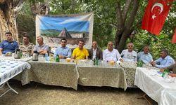 Erzincan'da siyasiler şenliklerde bir araya geldi...