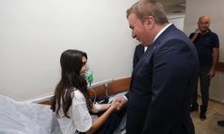 Erzincan valisi hastanede: Hastalara umut, sağlıkçılara destek