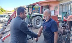 Ahmet Oran: "biz, o emek yüklü, nasırlı elleri sıktık, öptük."